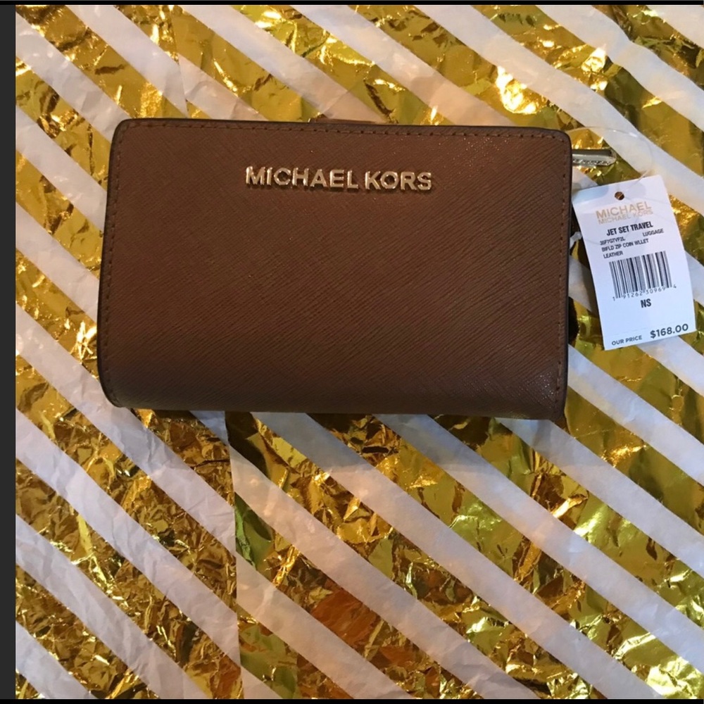 NWT Michael Kors Jet Set Bifold Coin Wallet